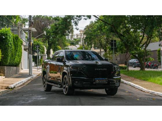 RAM RAMPAGE 2.0 HURRICANE 4 TURBO GASOLINA R/T 4X4 AUTOMÁTICO